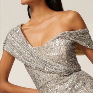 Badgley Mischka Brand
Sequin Off-The-Shoulder Cocktail Dres